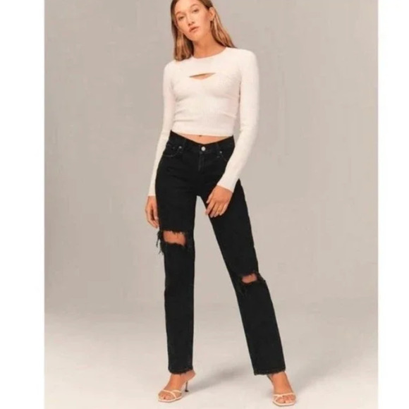 Abercrombie & Fitch Denim - Abercrombie & Fitch The 90s Low Rise Straight Jean in Washed Black